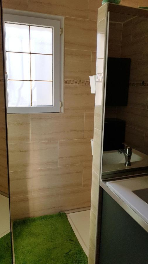 Charmante Maison Climatisee Vedene - Avignon Avec Piscine Bagian luar foto
